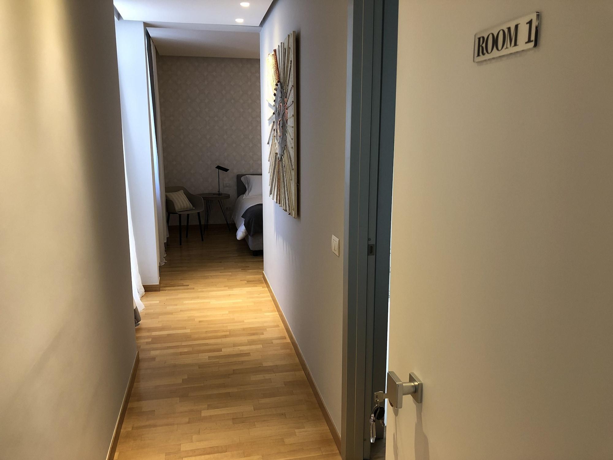 200 Rooms & Terrace Bari Zewnętrze zdjęcie