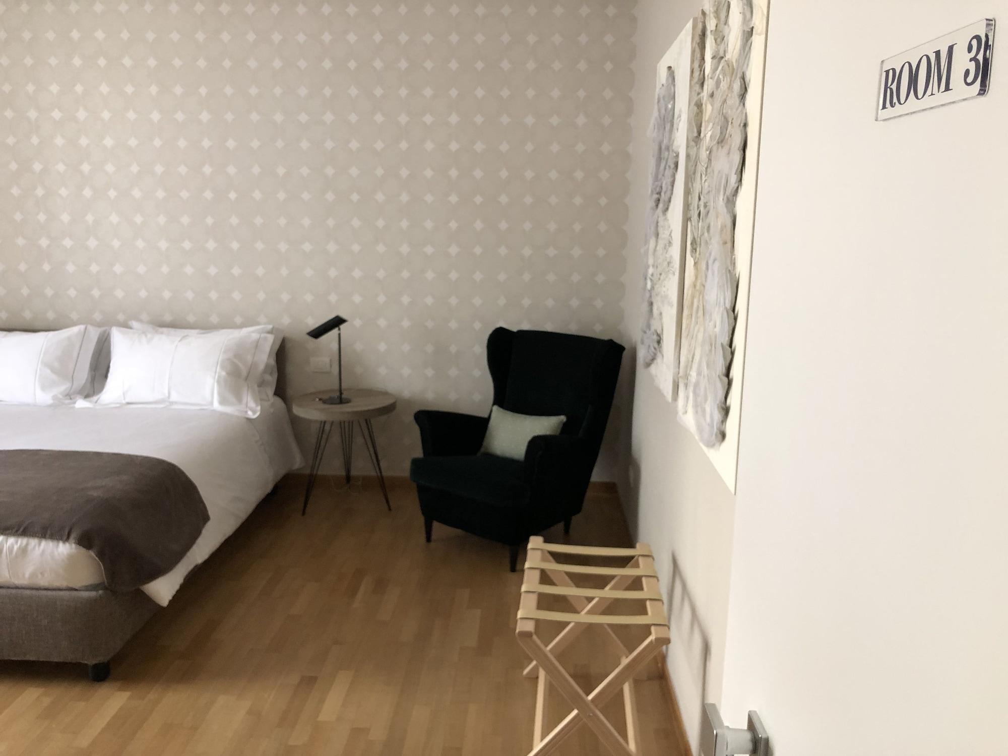 200 Rooms & Terrace Bari Zewnętrze zdjęcie